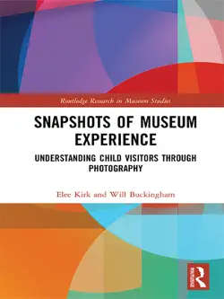 snapshots of museum experience imagen de la portada del libro
