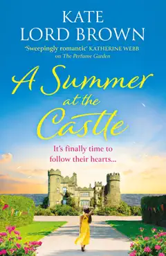 a summer at the castle imagen de la portada del libro
