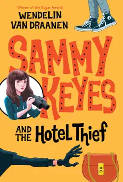 sammy keyes and the hotel thief imagen de la portada del libro